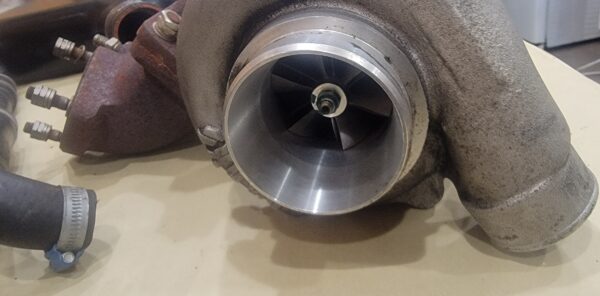 Banks Sidewinder turbo kit 6.2l GM - Image 5
