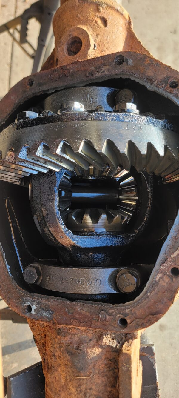1978 - 1979 Ford Dana 60 High pinion front - Image 4