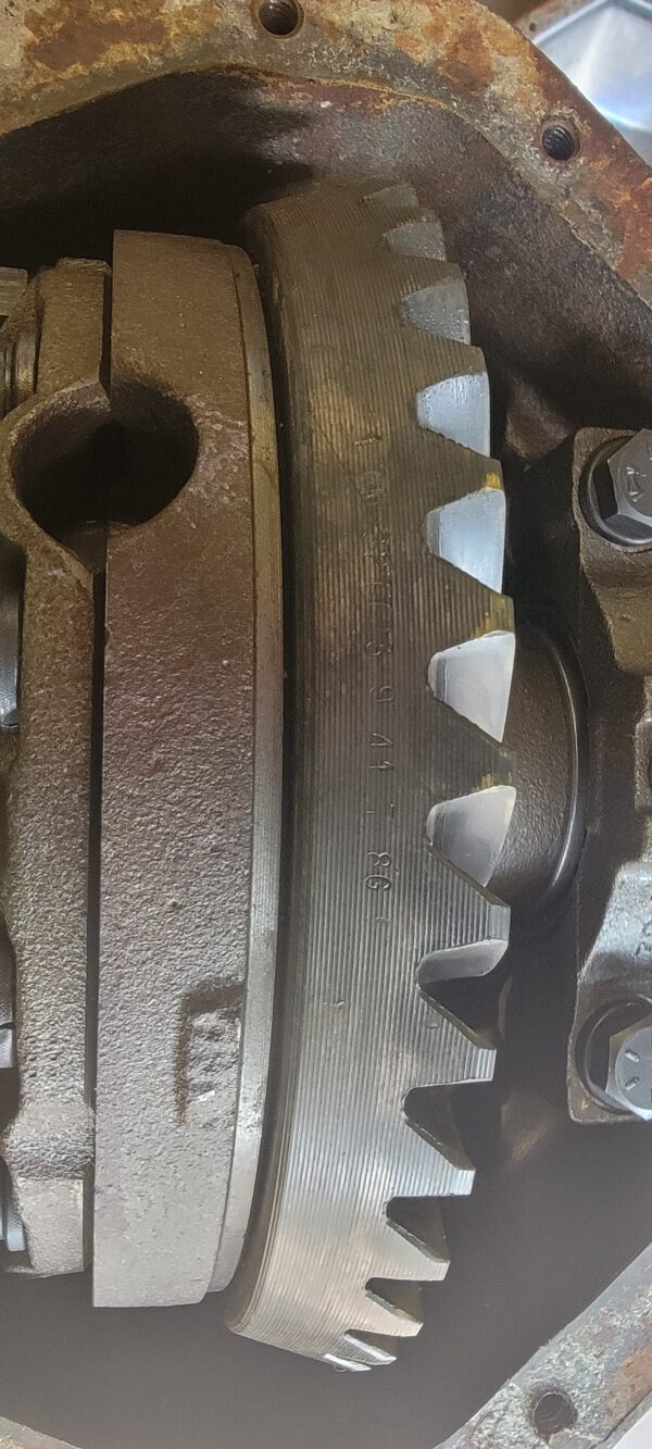 NOS GM Corporate 14 Bolt Rear axle - Image 4