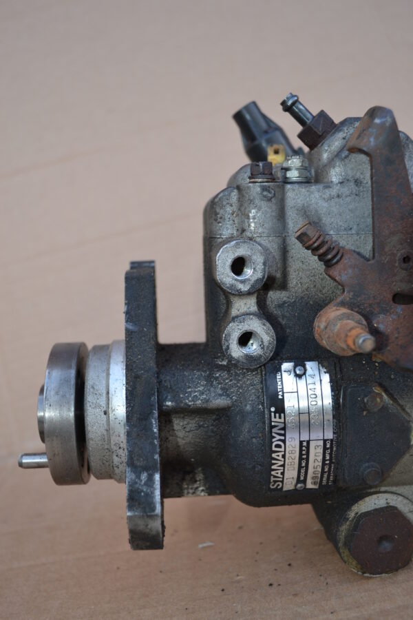6.2L J code (military) injector pump - core - Image 3